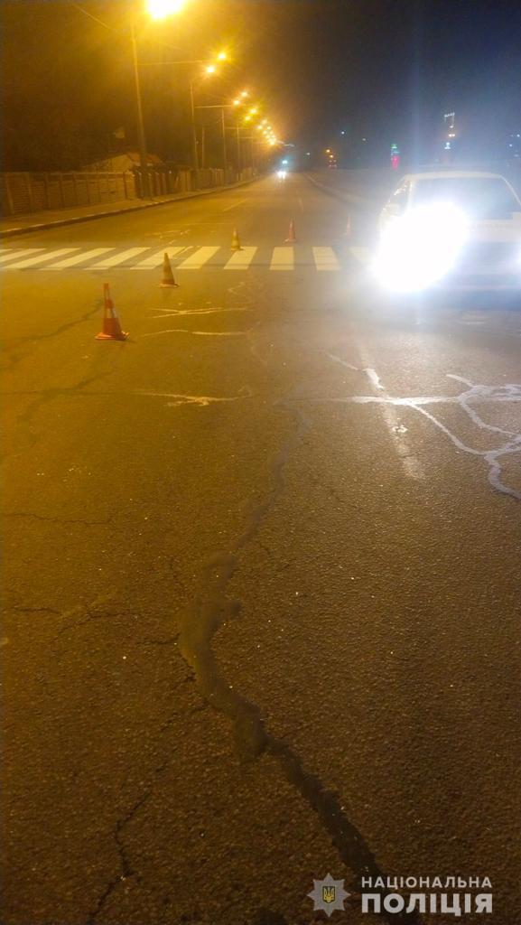 В Харькове под колесами автомобиля погибла женщина