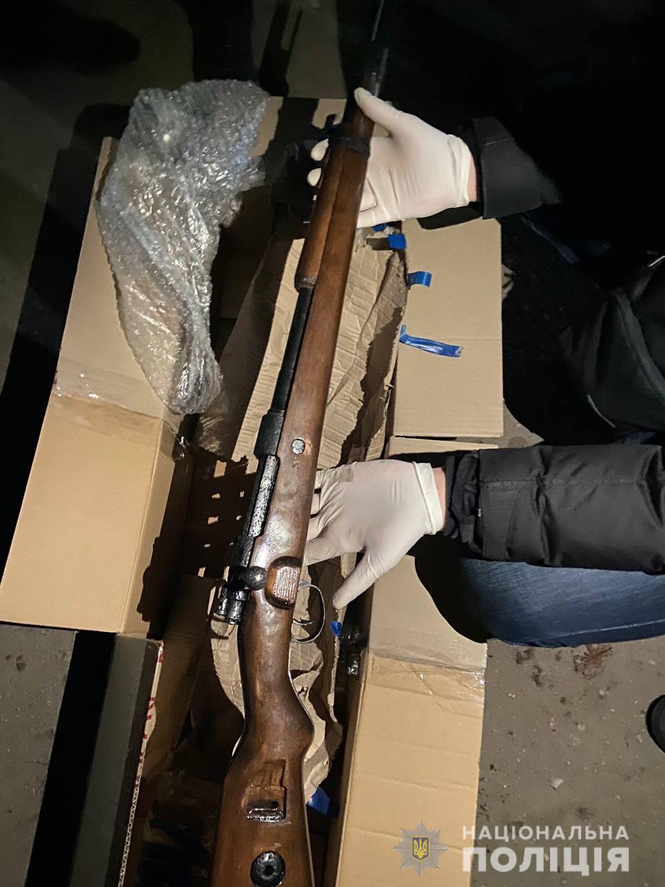 На Харьковщине задержали мужчину за изготовление и сбыт огнестрельного оружия