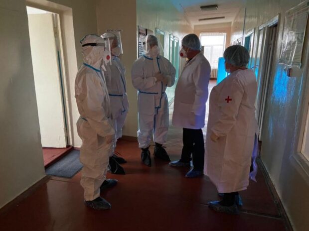 Больница в Валках Харьковской области ввела ограничения на прием больных с COVID-19