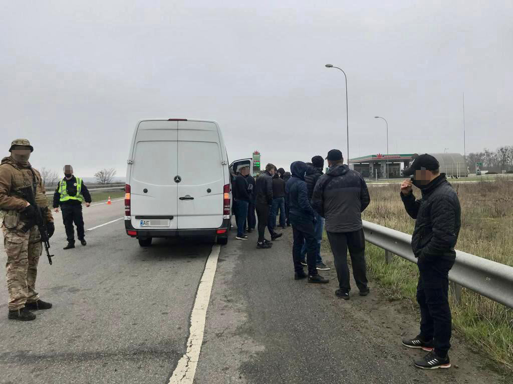 СБУ задержала автобусы с «титушками» на Харьковщине: хотели дестабилизировать ситуацию