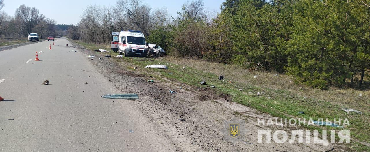 В Харьковской области водитель не справился с управлением и перевернулся: мужчина погиб