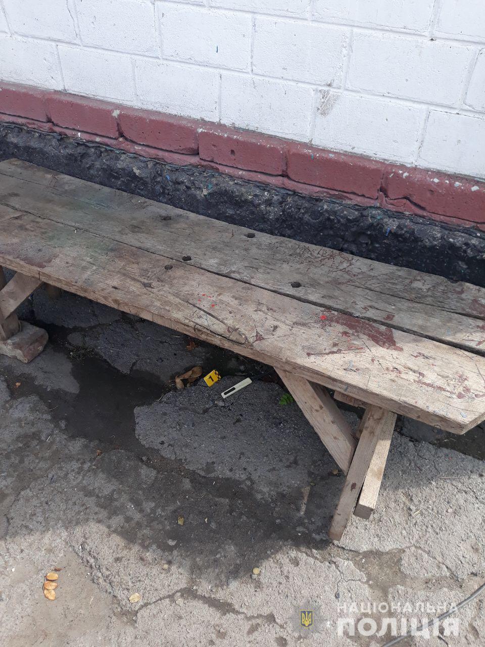 В Харьковской области в результате поножовщины два человека в тяжелом состоянии попали в больницу