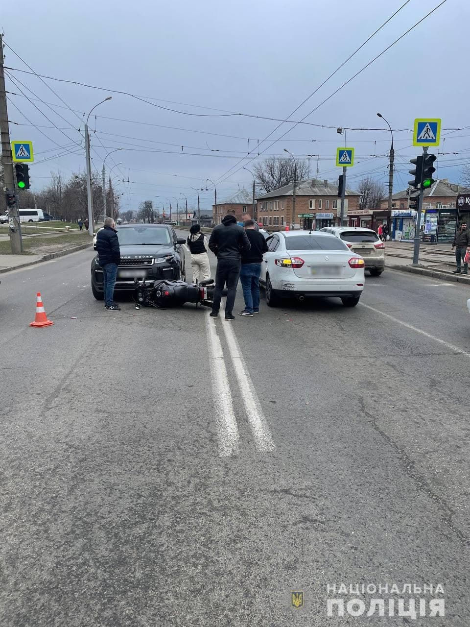 В Харькове в результате аварии пострадал водитель мотоцикла