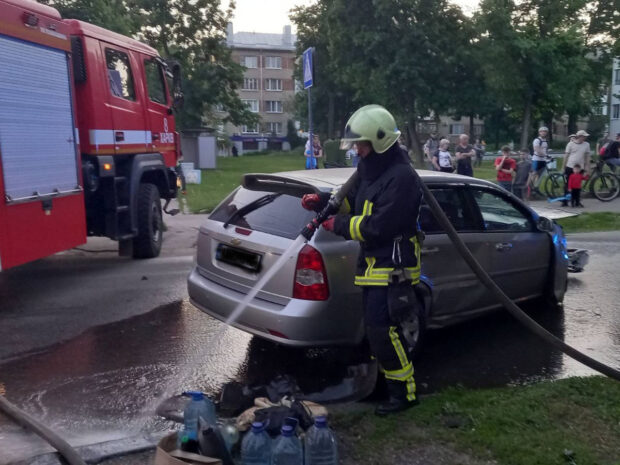 В результате ДТП на ХТЗ пострадала девушка