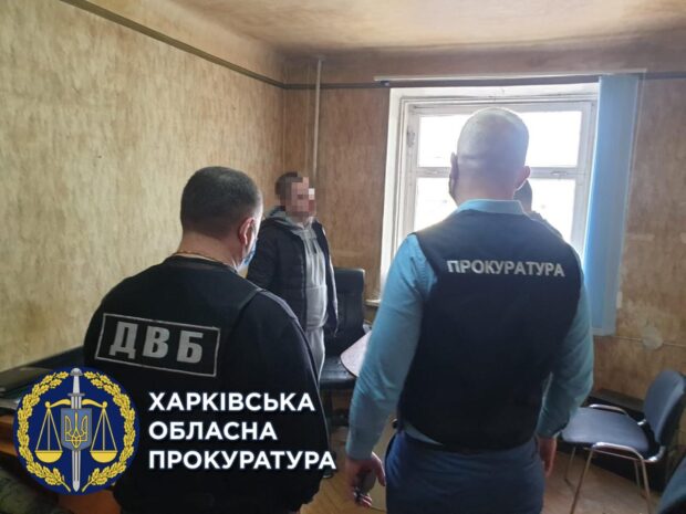 Женщину затащили в автомобиль, а ее мужа избивали: в Харькове четверых полицейских будут судить за превышение служебным полномочий