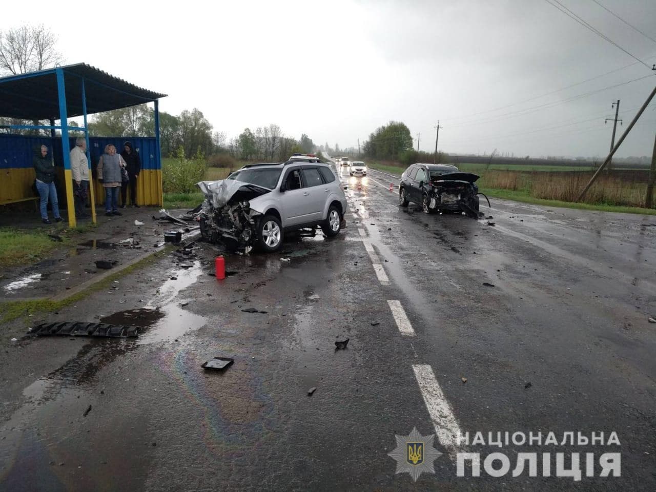 Под Харьковом в результате лобового столкновения автомобилей погиб пассажир автомобиля