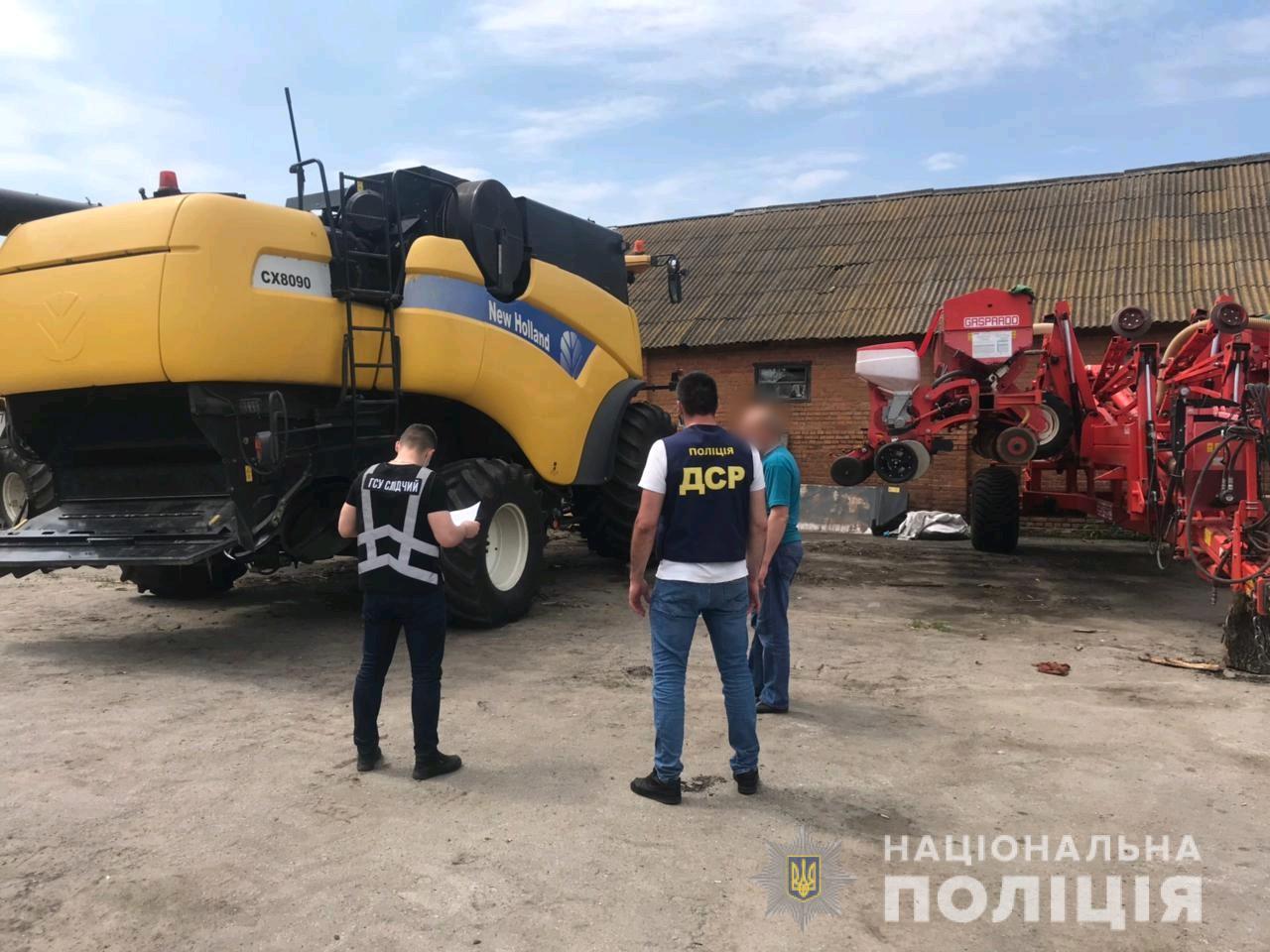 На Харьковщине разоблачили рейдеров, которые отбирали сельхозпредприятия и их технику