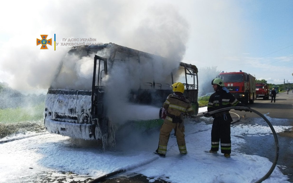 В поселке Жуковского загорелась маршрутка: водитель успел высадить пассажиров
