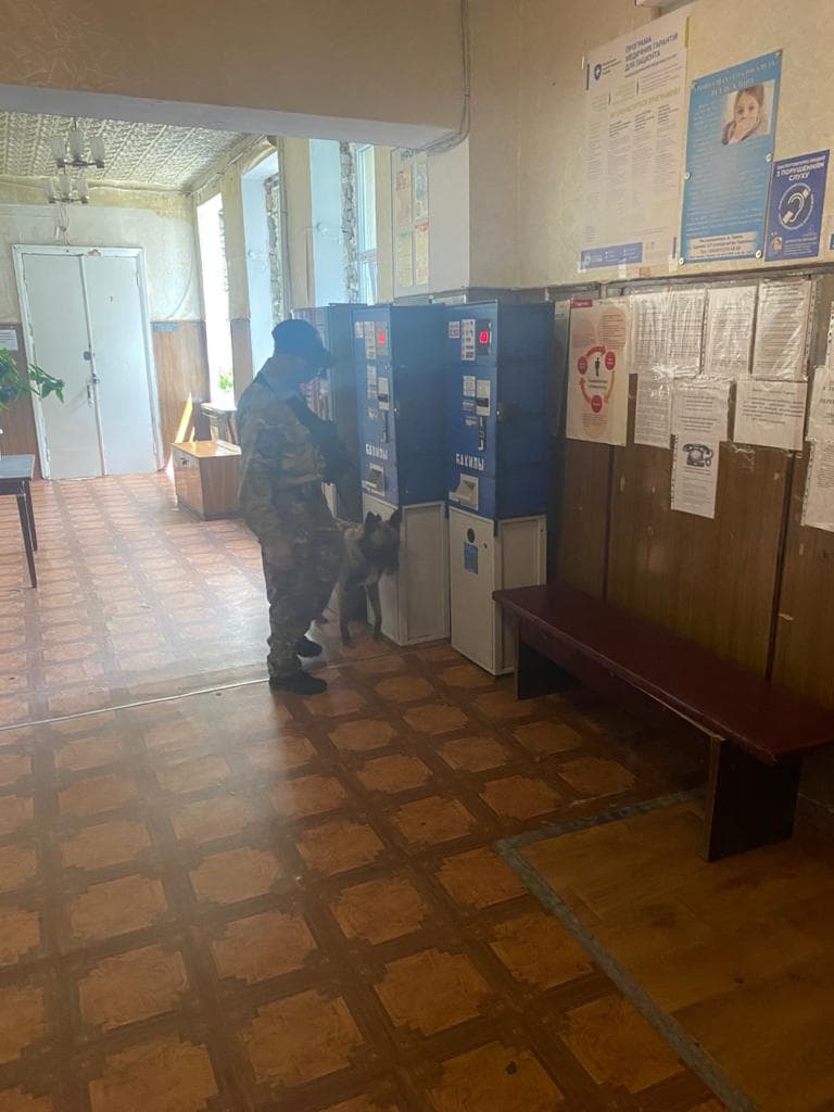 Полиция ищет взрывчатку в 14 харьковских больницах