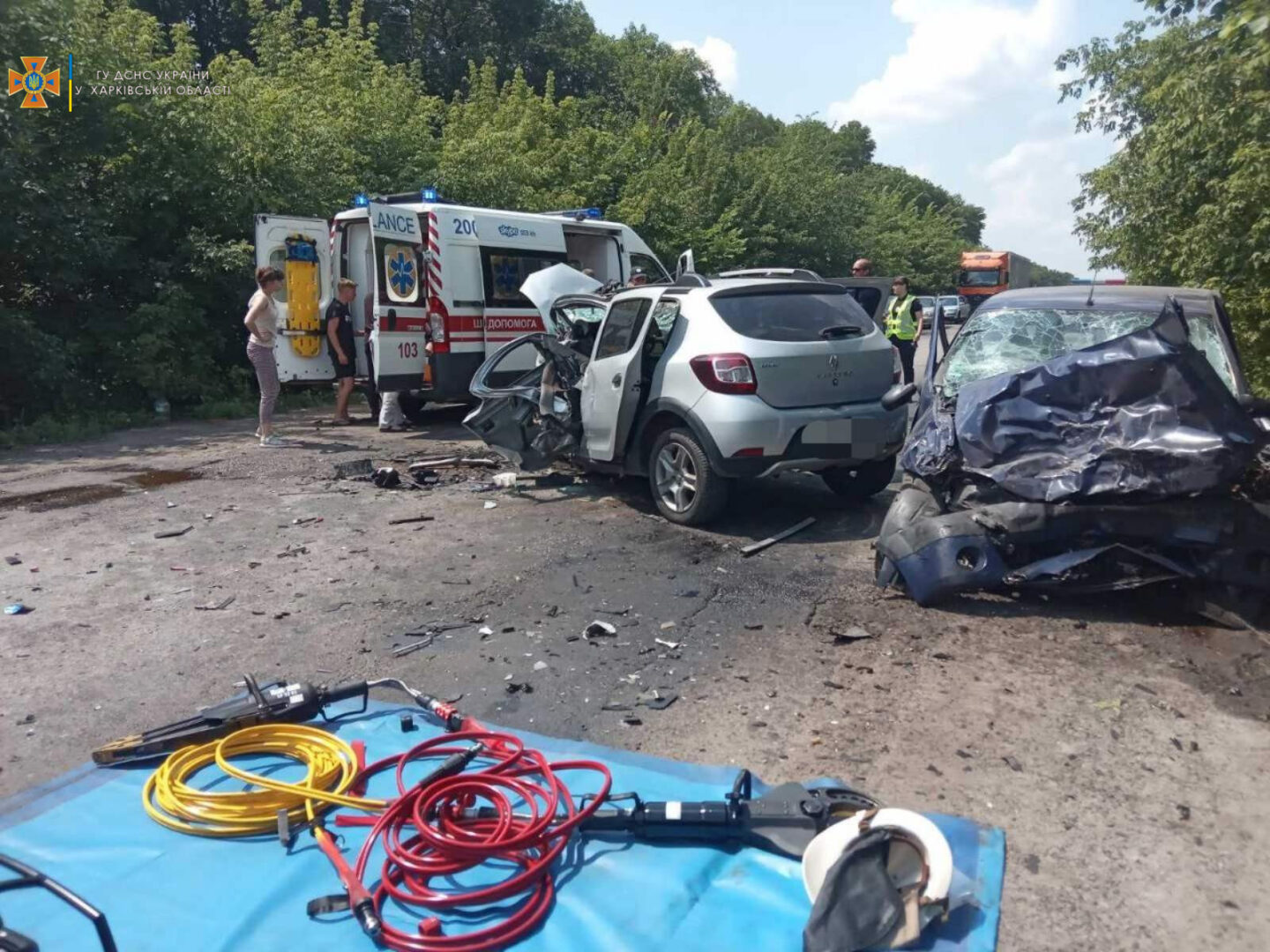 В результате аварии в Харьковской области пострадали два человека