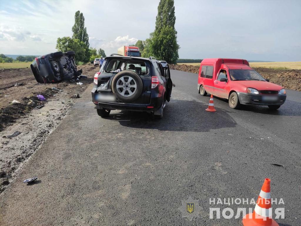 Под Харьковом в результате столкновения автомобилей погиб один из водителей