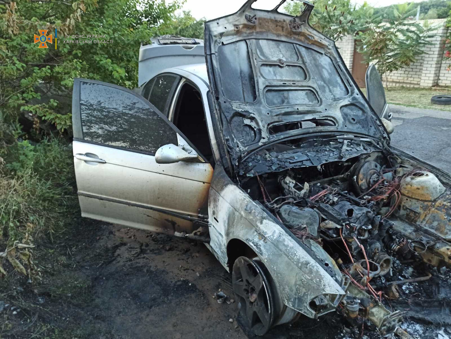 В Харьковской области сгорел легковой автомобиль