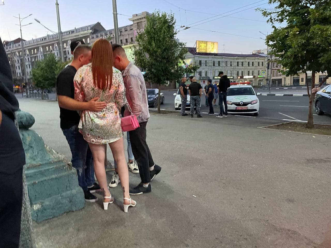 "Чей Крым?": в харьковской "Молодости" словесный конфликт перерос в поножовщину (видео)