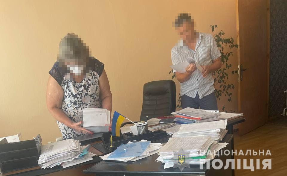 Чиновников Харьковской мэрии поймали на хищении 5 млн грн, которые должны были потратить на питание для детей