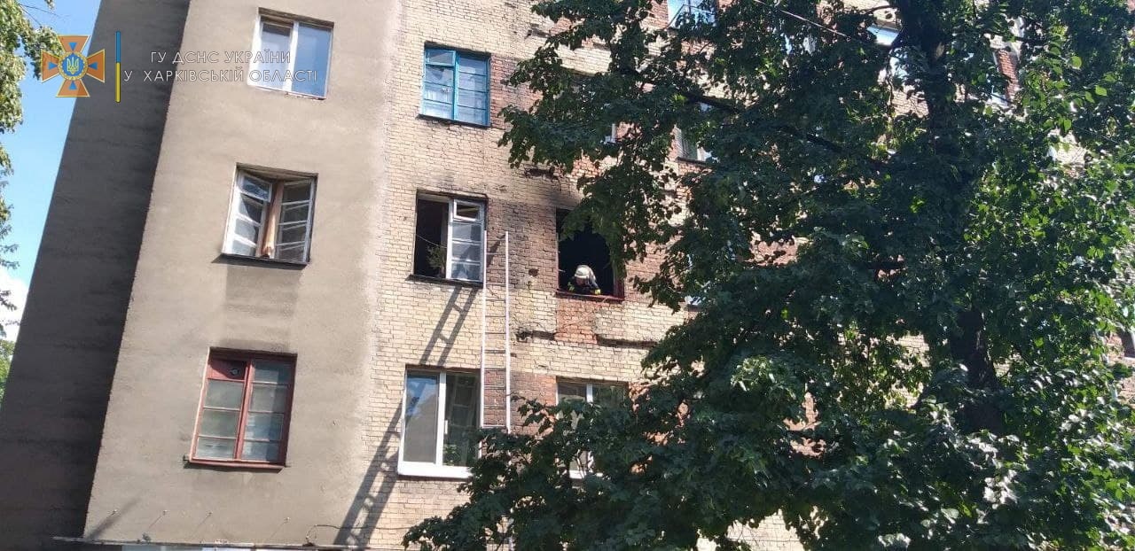 В Харькове во время пожара в жилом 6-ти этажном доме эвакуировали пять человек и спасли мужчину
