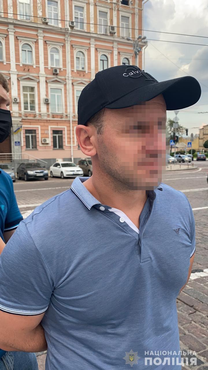 В Харькове разоблачили преступную группировку, которая незаконно завладела 36 млн гривен