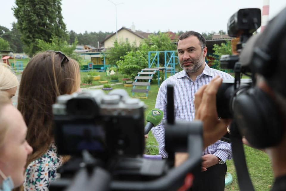 Артура Товмасяна исключили из фракции "Слуга народа"