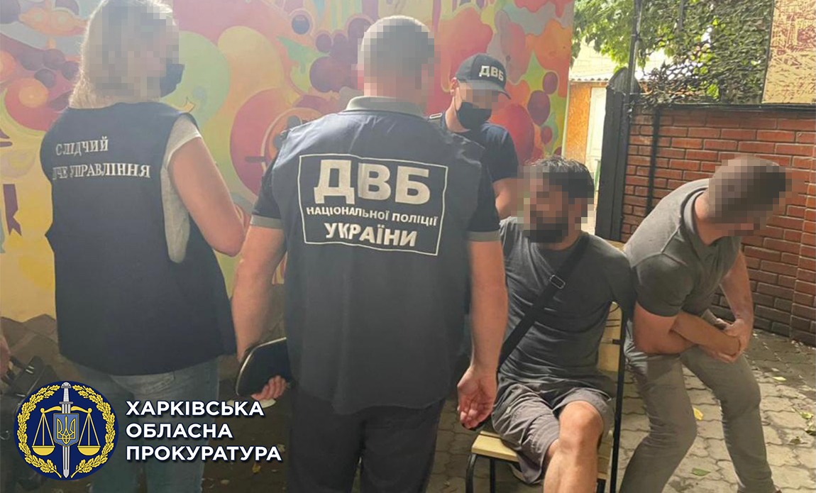 В Харькове задержали мужчину, который вымогал несуществующий долг и угрожал бывшей девушке