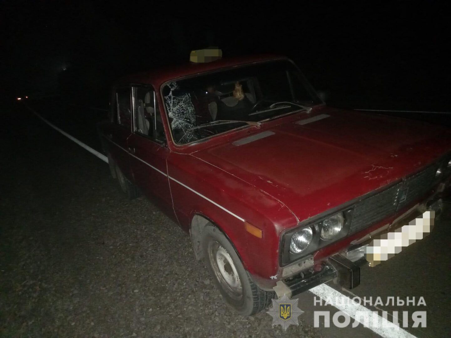 В Харьковской области насмерть сбили мужчину, который шел по обочине дороги