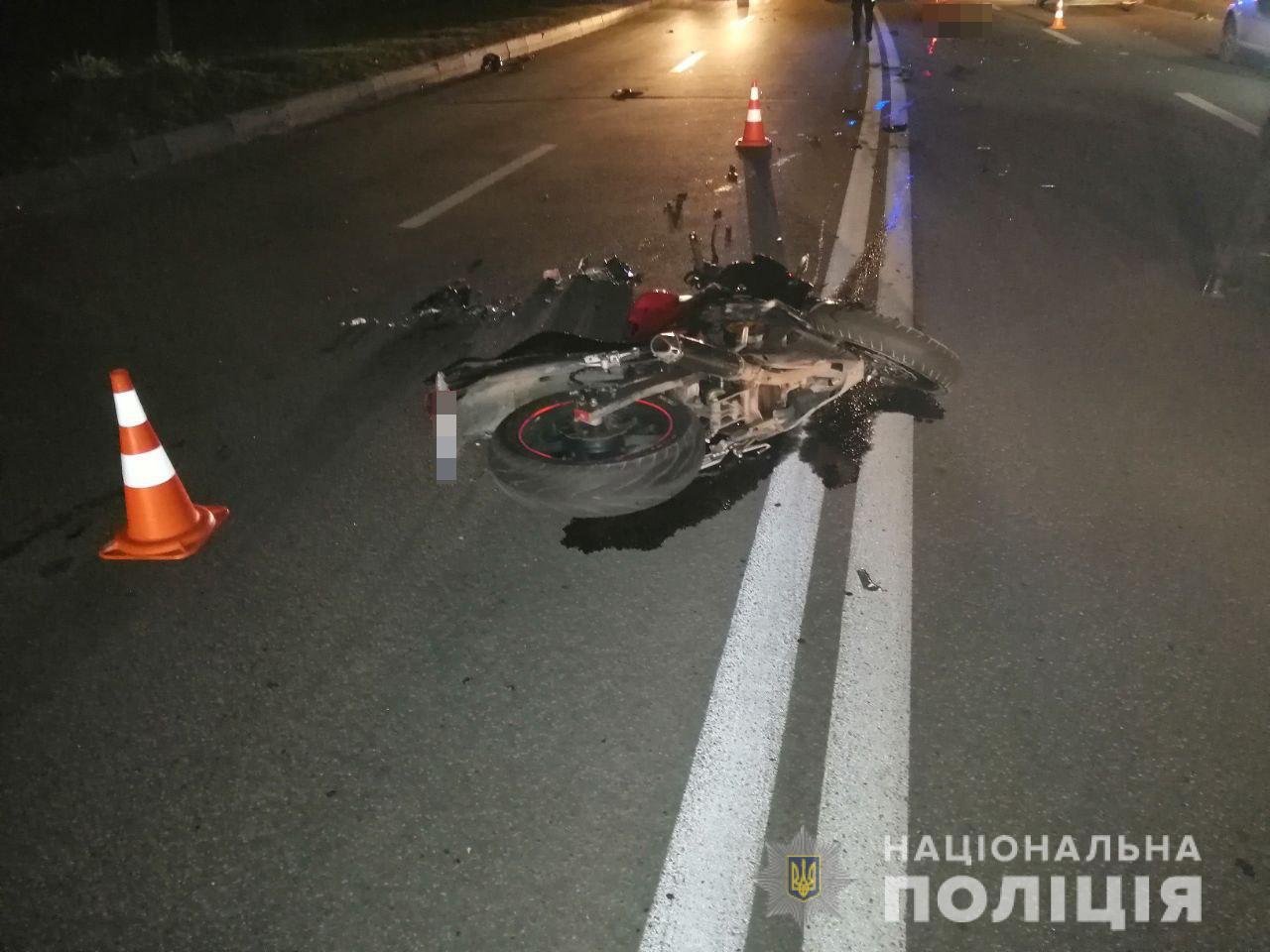 В Харькове в результате аварии погиб водитель мотоцикла
