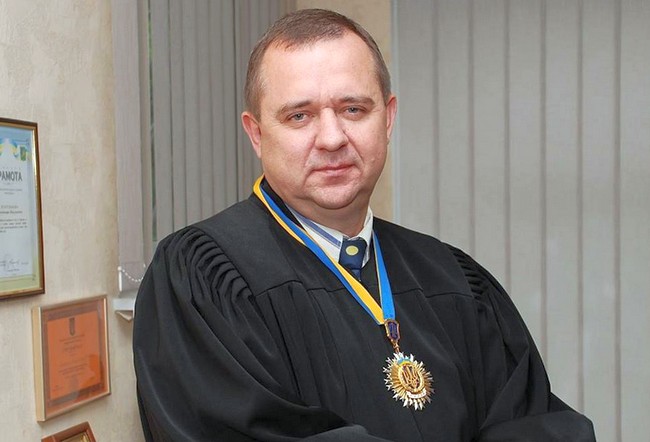 Харьковский депутат от “Партии Шария” и экс-судья идет на выборы мэра Харькова