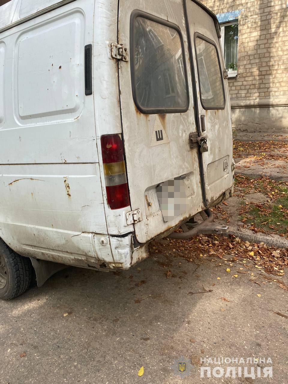 В Харькове рабочий, который должен был отремонтировать автомобиль угнал его