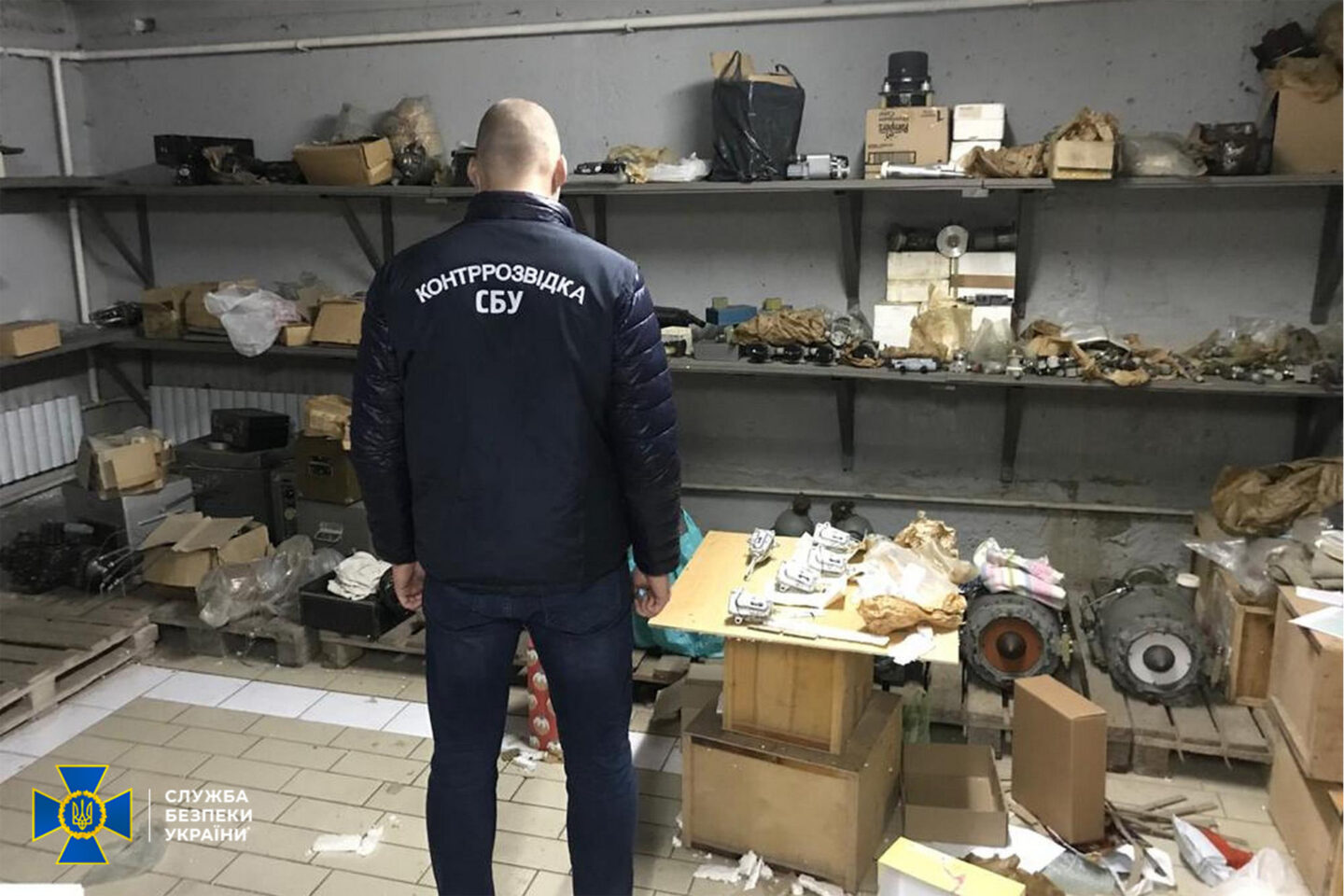 В Харькове должностные лица госпредприятия поставляли в РФ комплектующие к боевым самолетов – СБУ