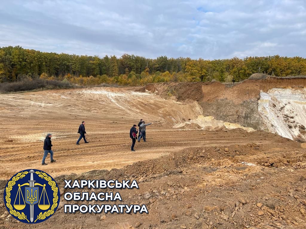 Под Харьковом прекратили деятельность незаконного карьера