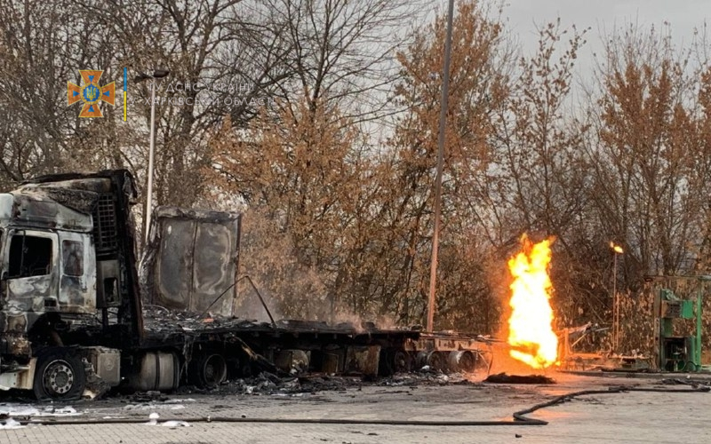 Взрыв на автозаправочной станции в Харьковской области: пожар ликвидирован
