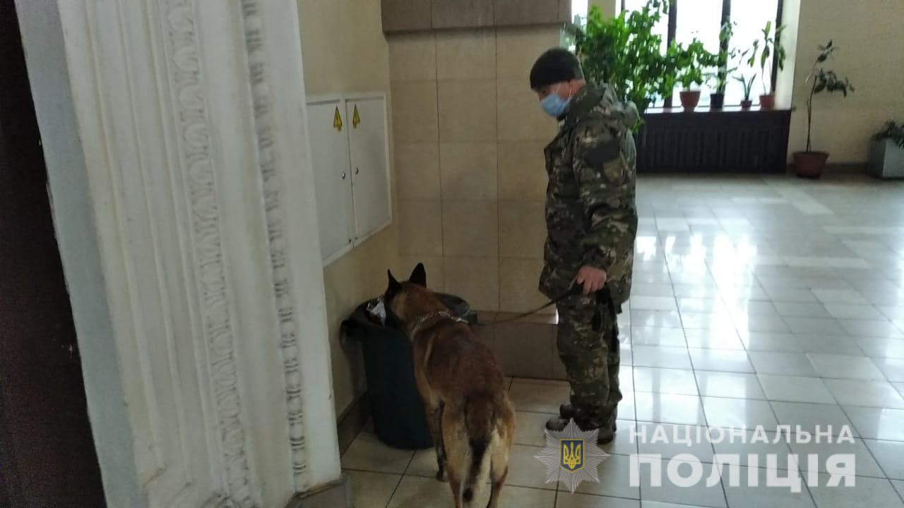 В Харькове на вокзале искали бомбу