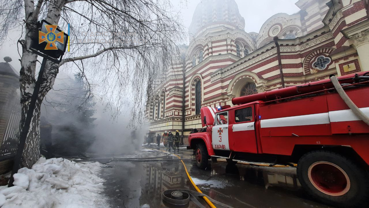 В Харькове на территории Благовещенского собора произошел пожар
