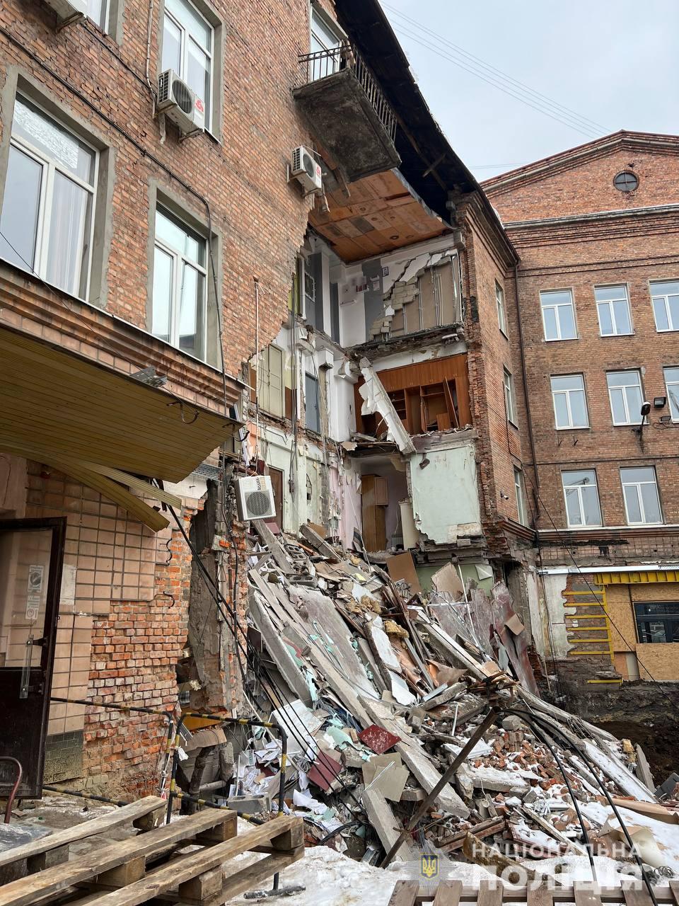 По факту обрушения офисного здания на проспекте Гагарина открыли уголовное производство