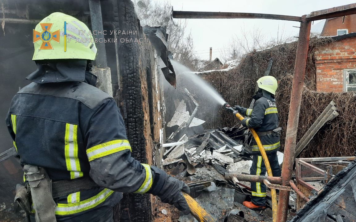 Под Харьковом на пожаре погибли девятилетняя девочка и ее бабушка