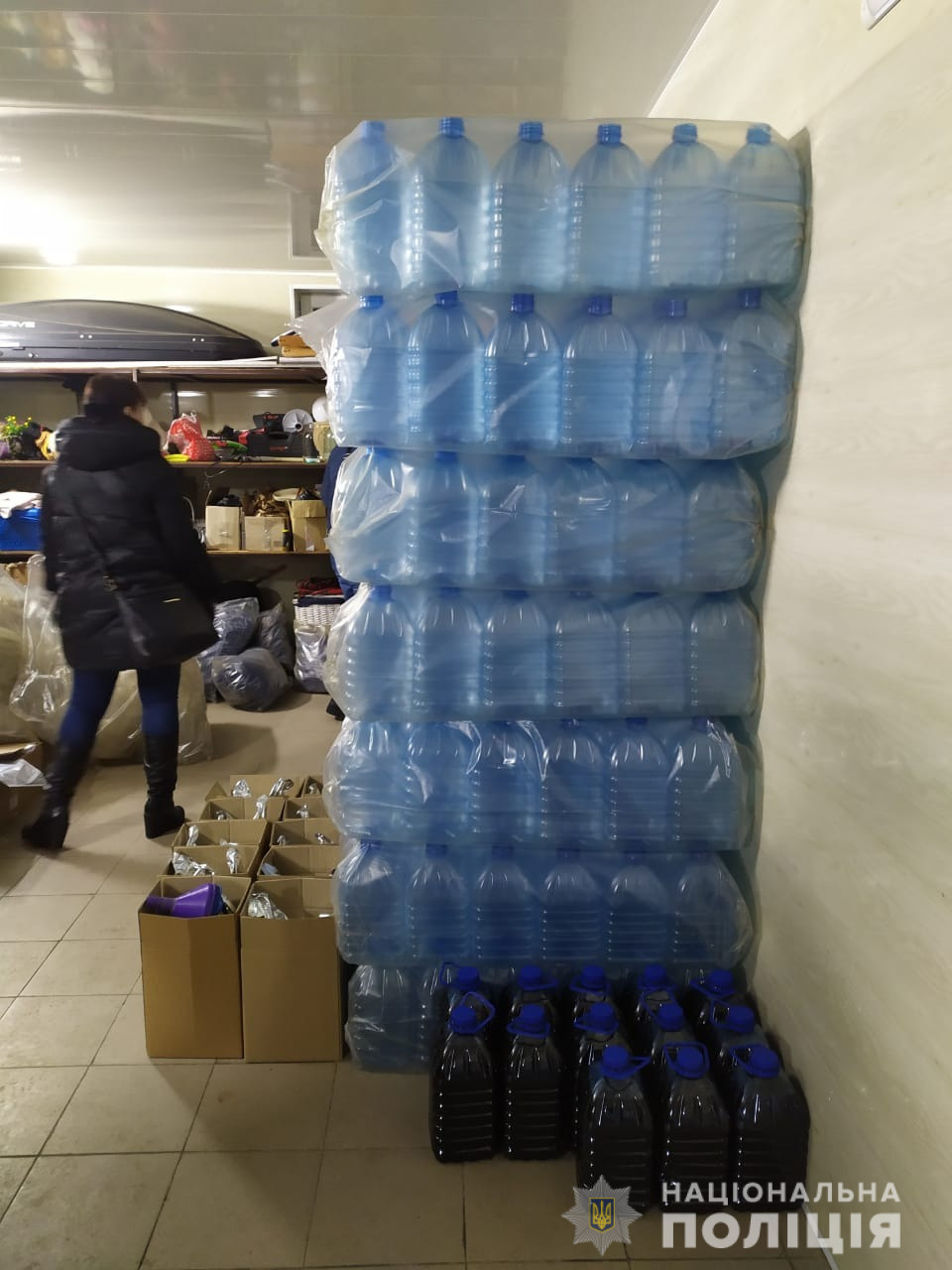 Харьковская полиция изъяла почти тысячу литров фальсифицированного спиртного