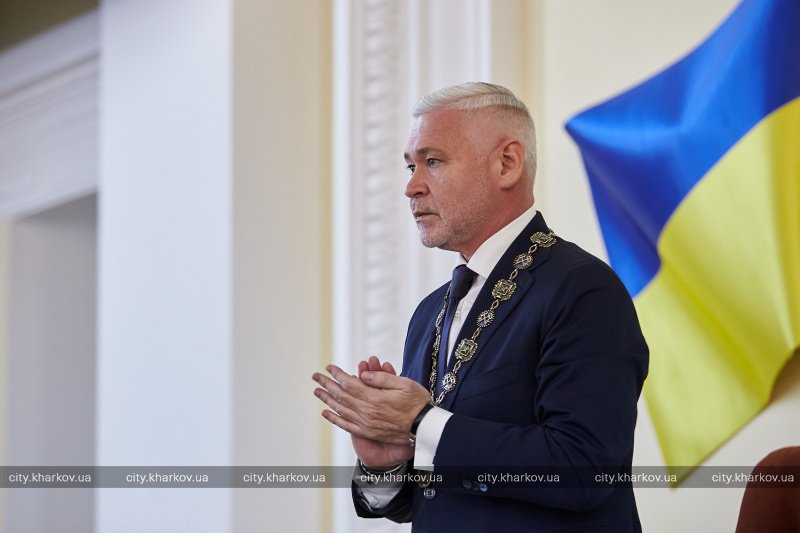 Ко дню рождения Терехова продают картину "Луна-парк"