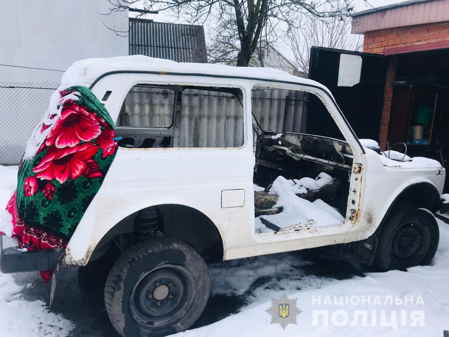На Харьковщине задержали троих парней, которые угоняли только автомобили ВАЗ-2121