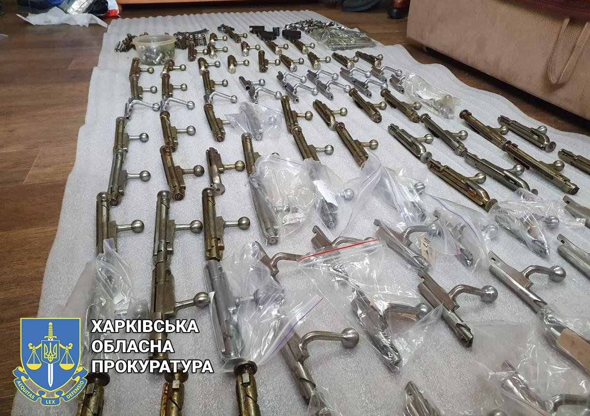 Нелегальные поставки частей оружия за границу: в Харьковской области разоблачили мужчину