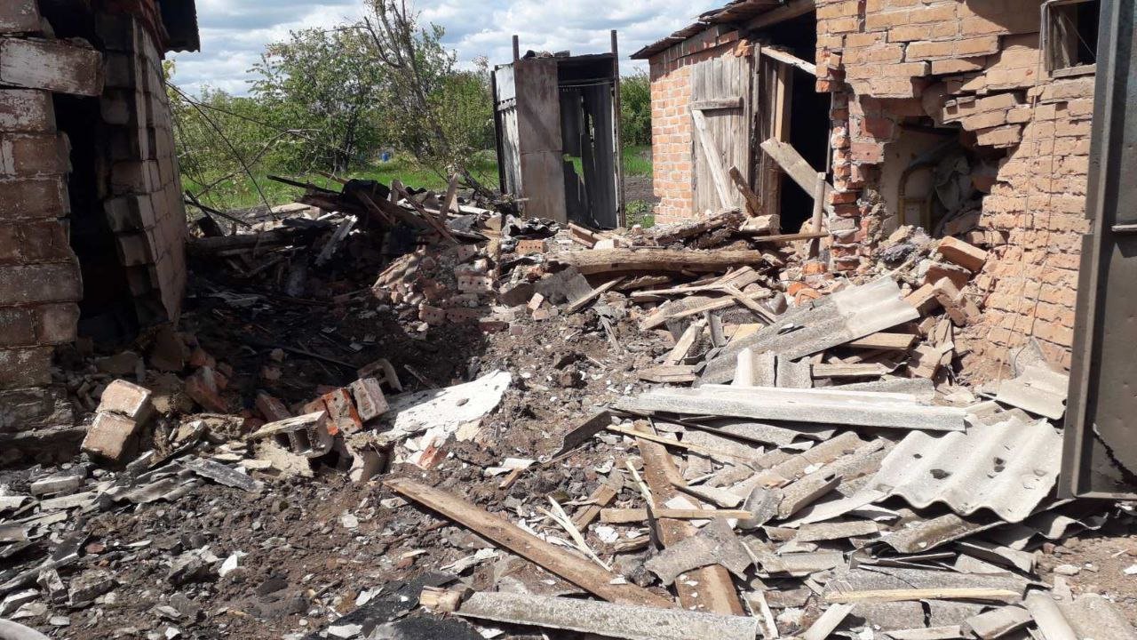 Оккупанты обстреляли поселок Печенеги: погиб мужчина