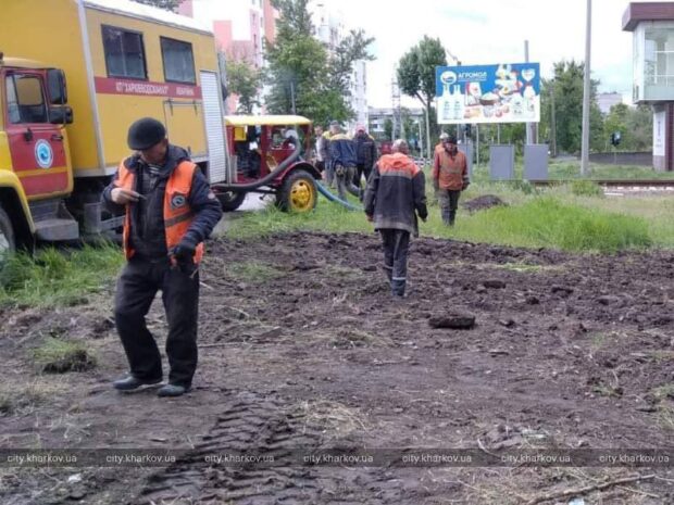 У Немишлянському районі оперативно відремонтували водовід