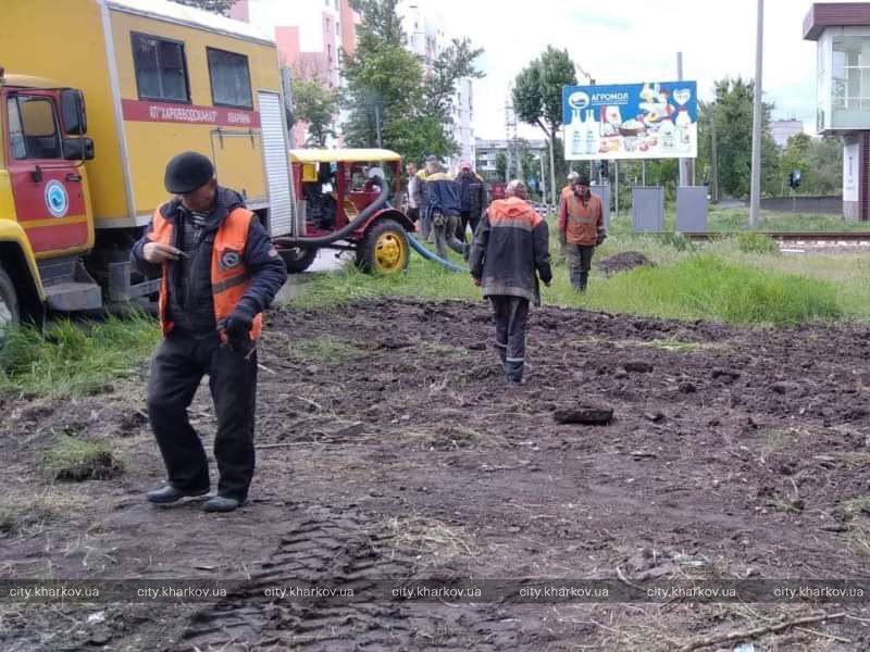 У Немишлянському районі оперативно відремонтували водовід