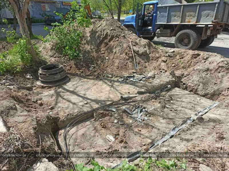 В Новобаварском районе оперативно возобновляют подачу воды