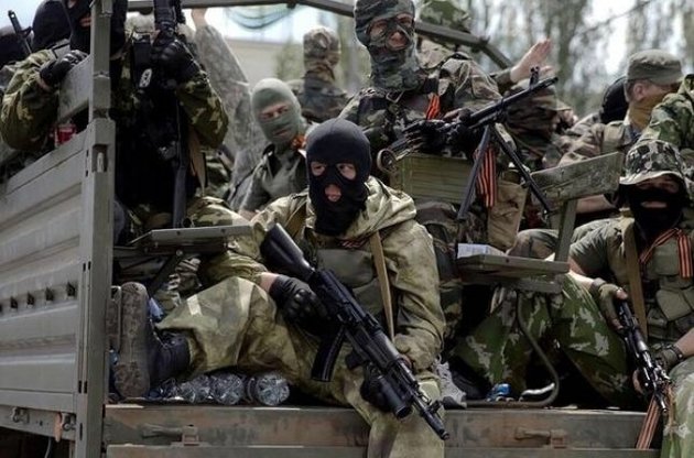 Вступив до лав «лнр» та катував цивільних на Харківщині: підозрюється колишній правоохоронець з Луганська