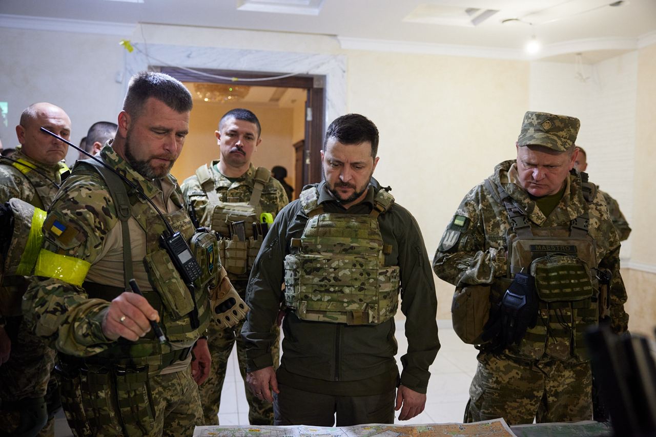 Володимир Зеленський відвідав передові позиції українських військових на Харківщині