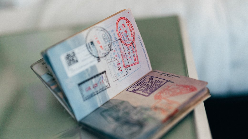 Україна запровадила візовий режим для громадян рф - прем'єр-міністр України