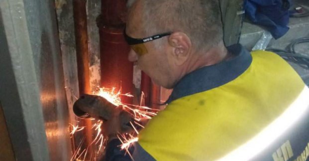 У Салтівському районі відновлюють пошкоджені обстрілами внутрішньобудинкові системи