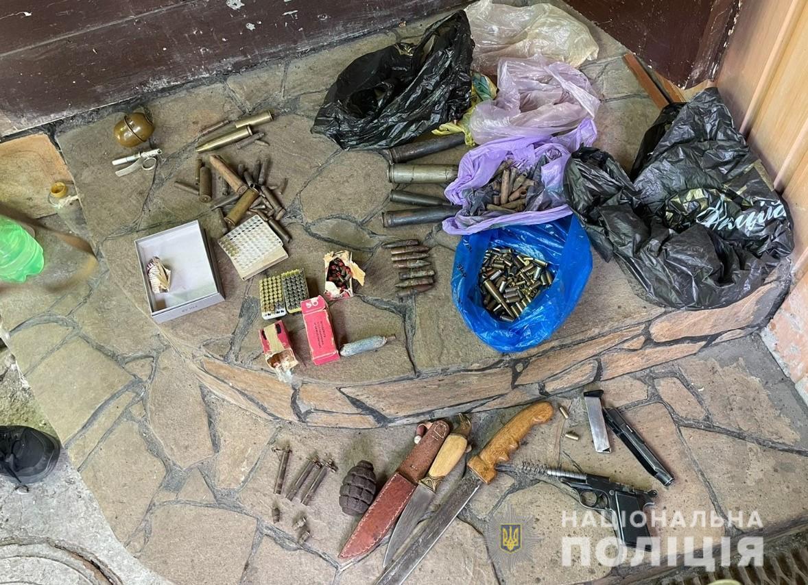 Поліцейські виявили у жителя Харкова арсенал боєприпасів