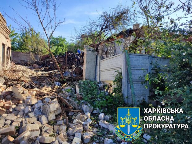 Окупанти двічі за день обстріляли Київський район Харкова: є поранений