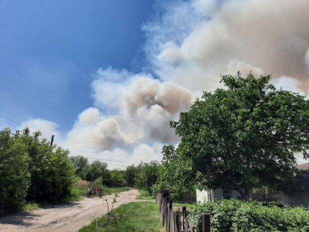 Рятувальники загасили лісову пожежу під Балаклією на Харківщині