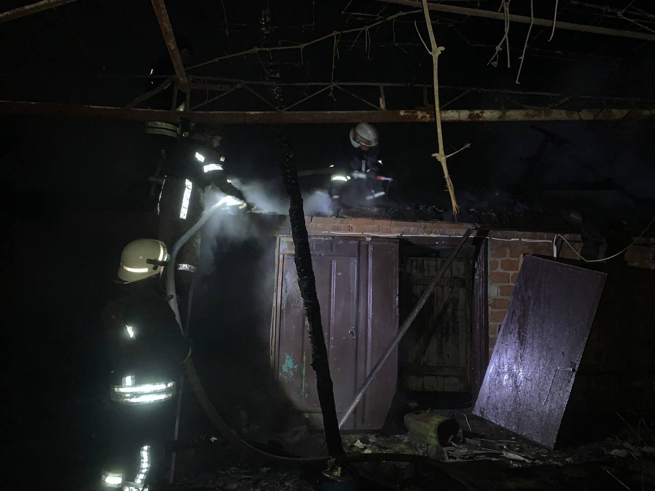 У Богодухівському, Ізюмському та Чугуївському районах були пожежі через обстріли