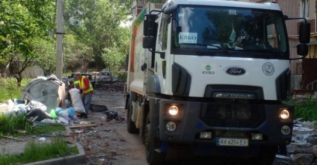 За тиждень із Харкова вивезли понад 47 тисяч кубометрів сміття